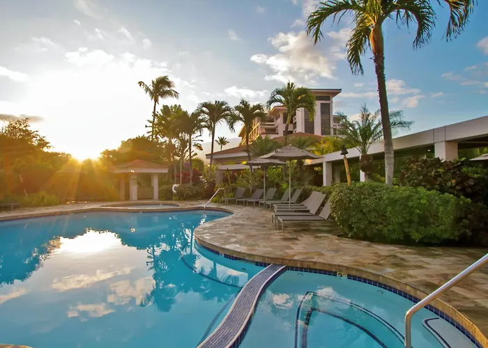 Hotel with view: Maui Coast Hotel